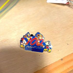 Disney collector pin